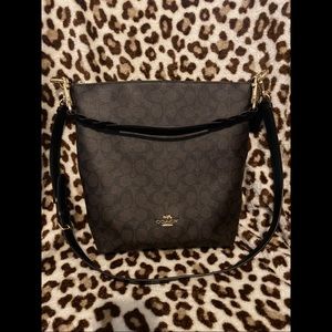 Coach Abby Duffle Shoulder Bag 🌻 Great Condition